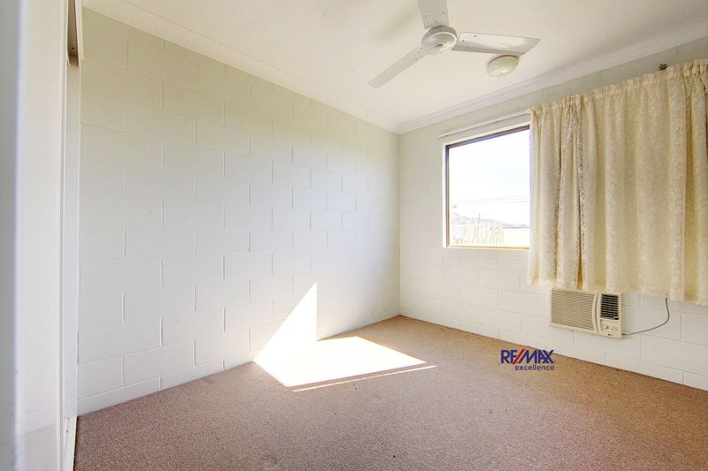 Photo - 4/40 Ford Street, Hermit Park QLD 4812 - Image 4