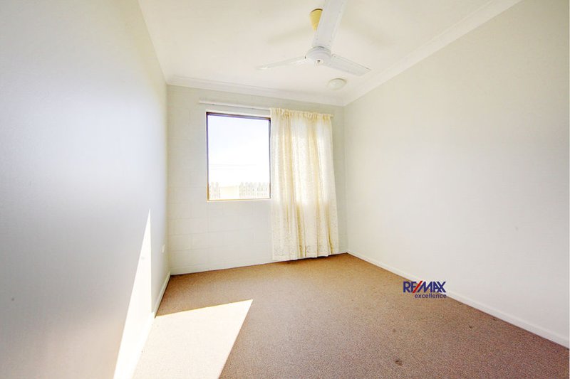 Photo - 4/40 Ford Street, Hermit Park QLD 4812 - Image 5