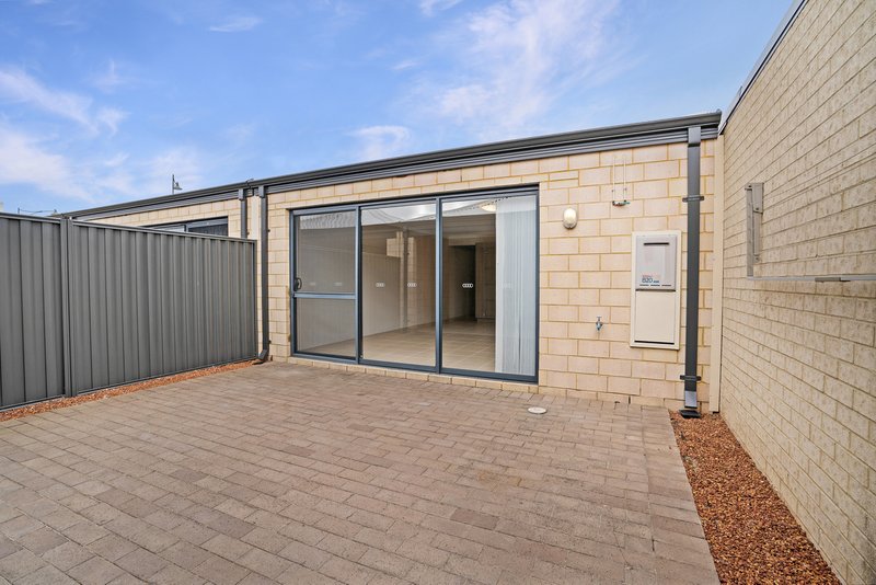 Photo - 4/40 Goulburn Road, Baldivis WA 6171 - Image 13