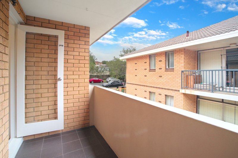 Photo - 4/40 Myer Street, Roselands NSW 2196 - Image 6