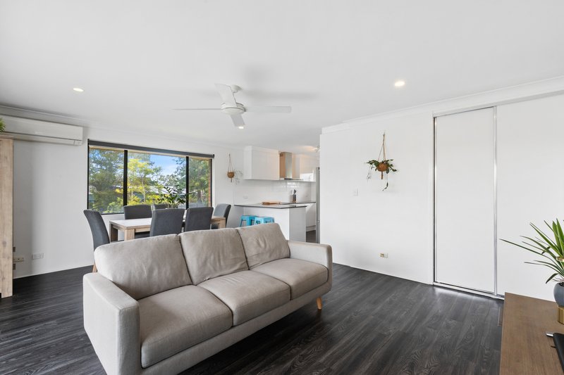 Photo - 4/40 Oceanic Drive, Mermaid Waters QLD 4218 - Image 6