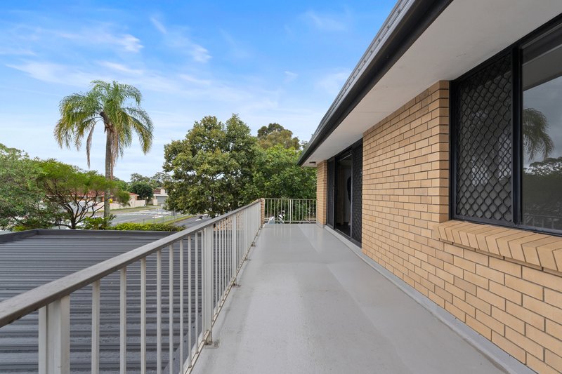 Photo - 4/40 Oceanic Drive, Mermaid Waters QLD 4218 - Image 11