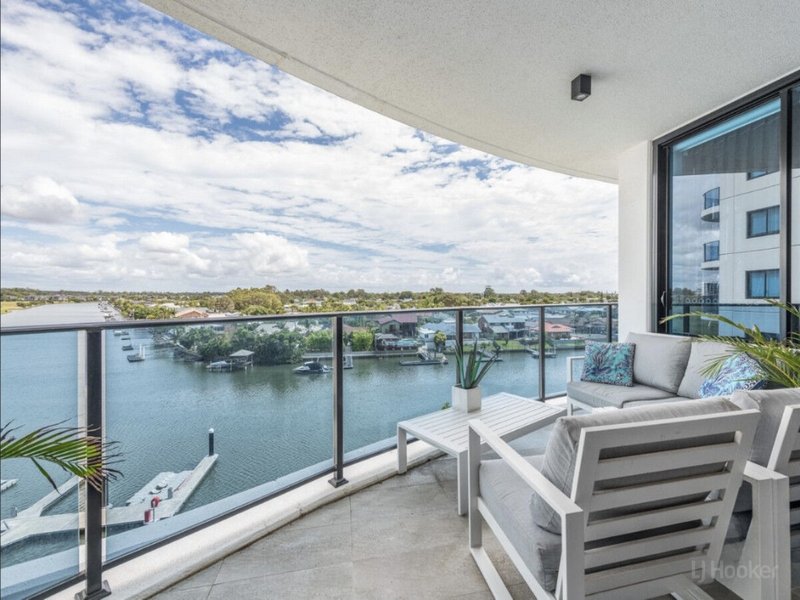 Photo - 4401/5 Harbour Side Court, Biggera Waters QLD 4216 - Image