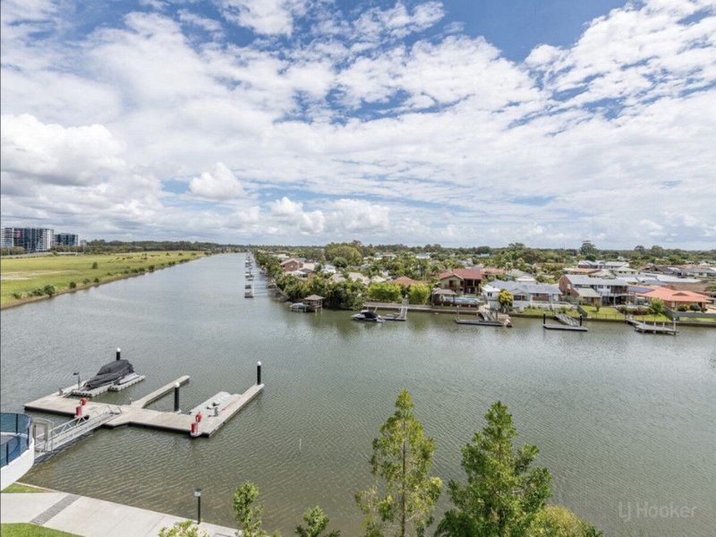 Photo - 4401/5 Harbour Side Court, Biggera Waters QLD 4216 - Image 11