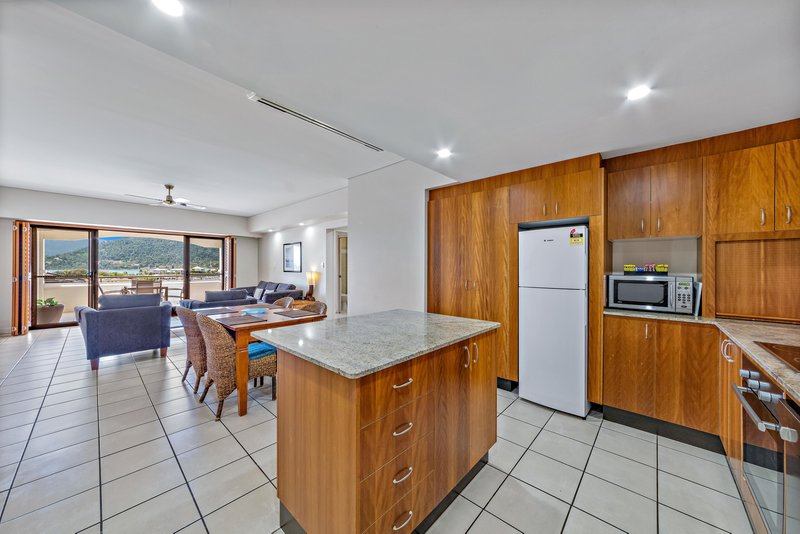 Photo - 4/406 Shute Harbour Road, Airlie Beach QLD 4802 - Image 2