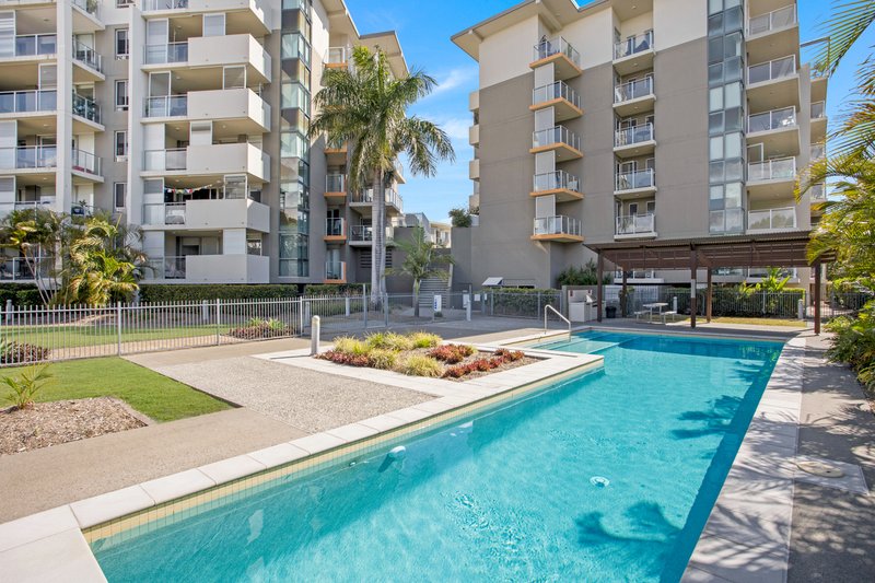 Photo - 4406/12 Executive Drive, Burleigh Waters QLD 4220 - Image 16