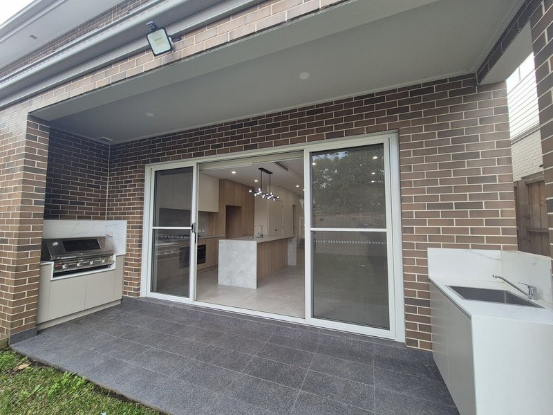 Photo - 4/41 Albert Street, North Parramatta NSW 2151 - Image 8