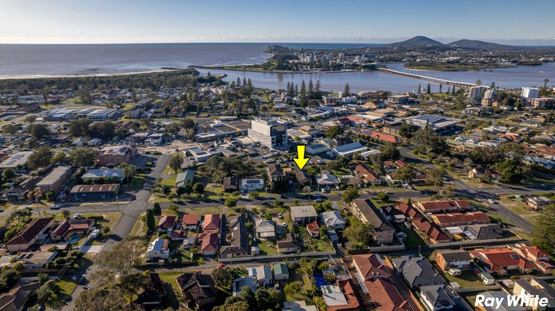 Photo - 4/41 Bent Street, Tuncurry NSW 2428 - Image 9