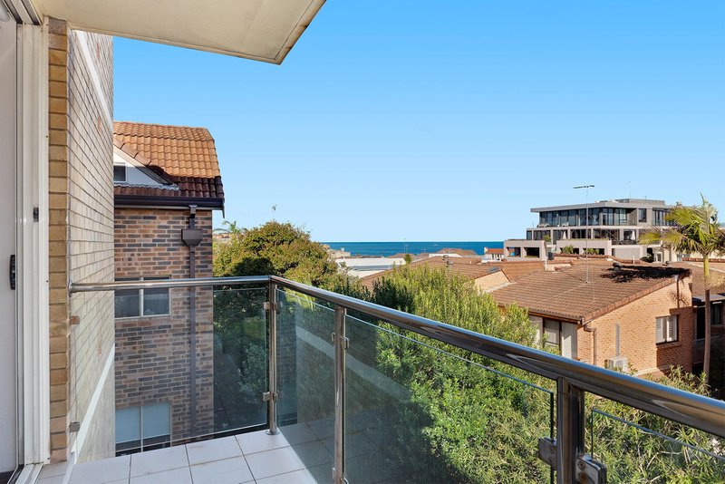 Photo - 4/41 Brighton Boulevard, Bondi Beach NSW 2026 - Image 6