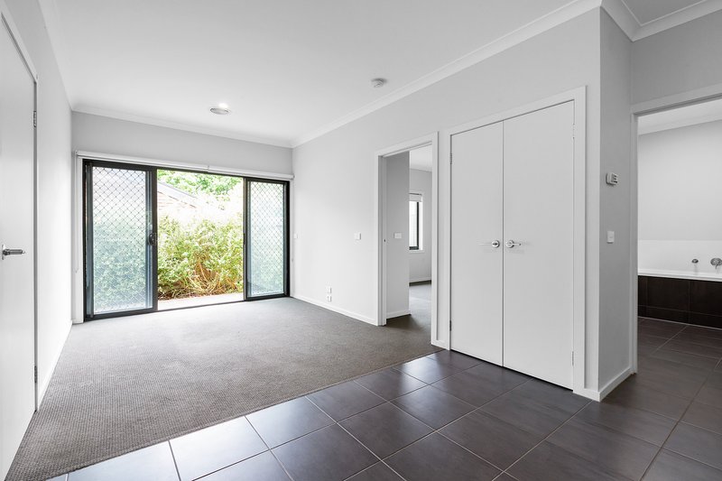 Photo - 4/41 Deane Street, Frankston VIC 3199 - Image 2