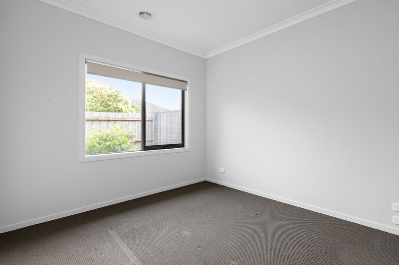 Photo - 4/41 Deane Street, Frankston VIC 3199 - Image 4