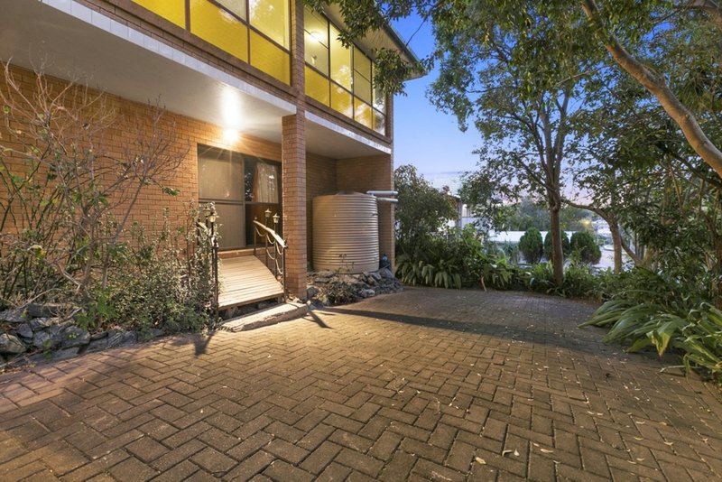 Photo - 441 Nursery Road, Holland Park QLD 4121 - Image 2