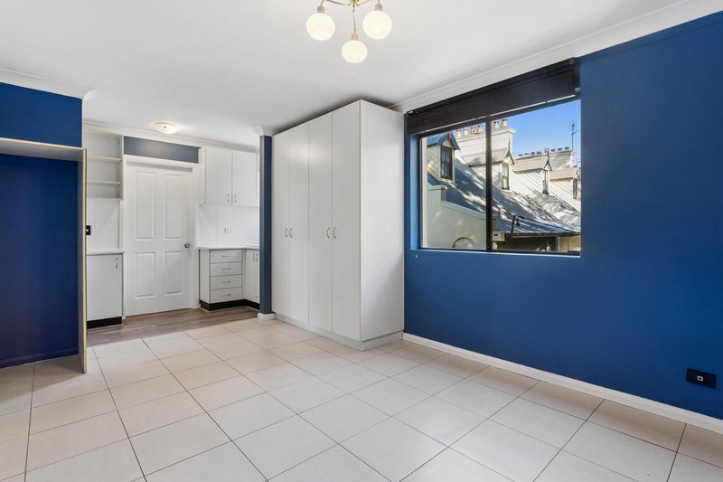 Photo - 4/413-415 Crown Street, Surry Hills NSW 2010 - Image 2