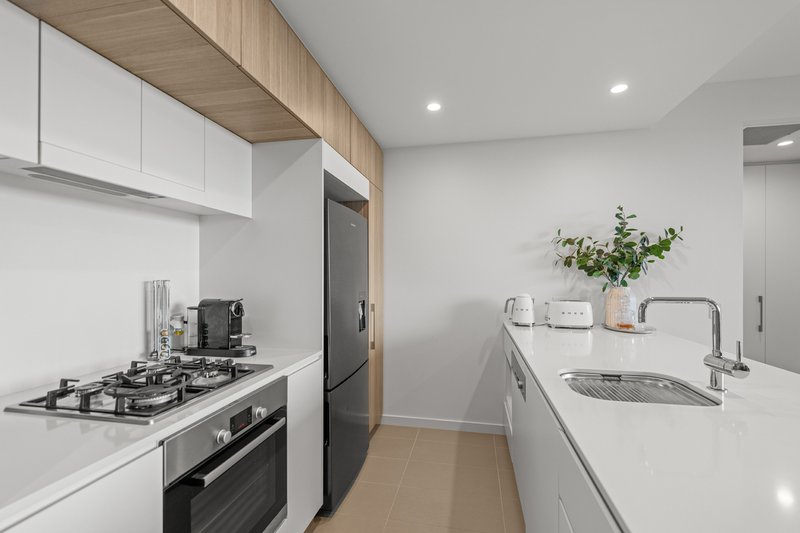 Photo - 4413/18 Parkside Circuit, Hamilton QLD 4007 - Image 4