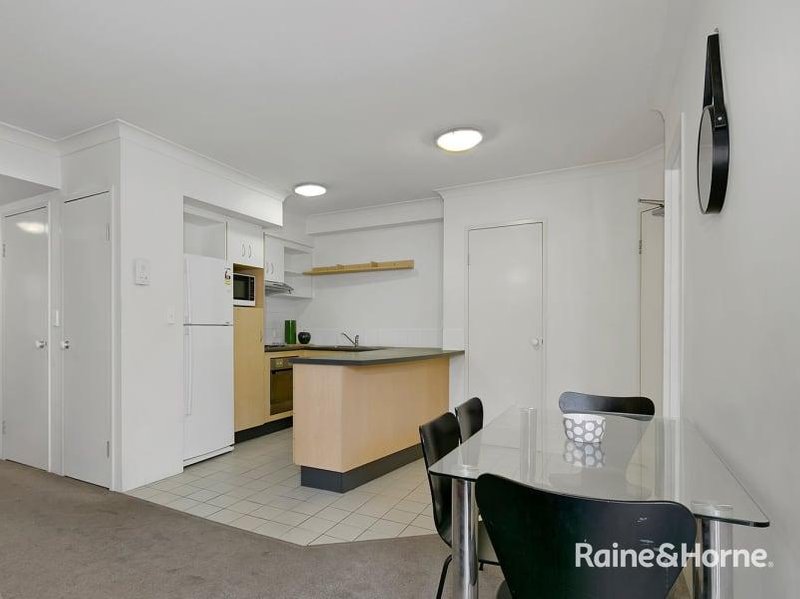 Photo - 44/139 Macquarie Street, St Lucia QLD 4067 - Image 4