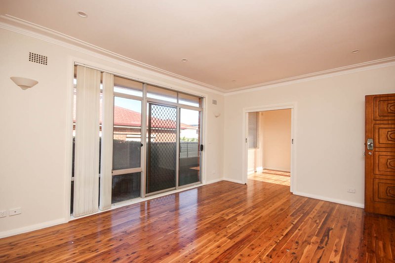 Photo - 4/42 Bath Street, Monterey NSW 2217 - Image 2