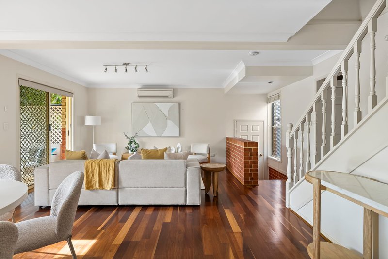 Photo - 4/42 Greer Street, Bardon QLD 4065 - Image 7