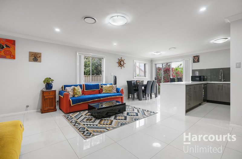 Photo - 4/42 Norfolk Street, Blacktown NSW 2148 - Image 5