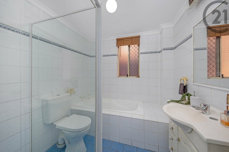 Photo - 4/42 Queen Victoria Street, Bexley NSW 2207 - Image 5