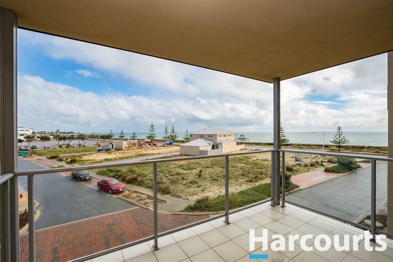 Photo - 4/42 Spinnaker Quay, Mandurah WA 6210 - Image 8