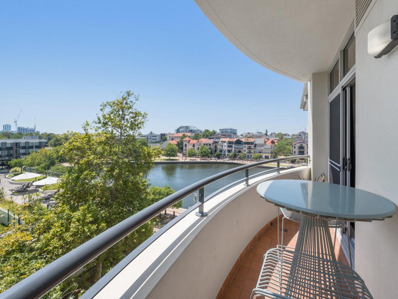 Photo - 44/20 Royal Street, East Perth WA 6004 - Image 5