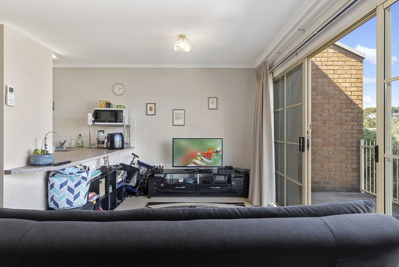 Photo - 44/201 Goyder Street, Narrabundah ACT 2604 - Image 2