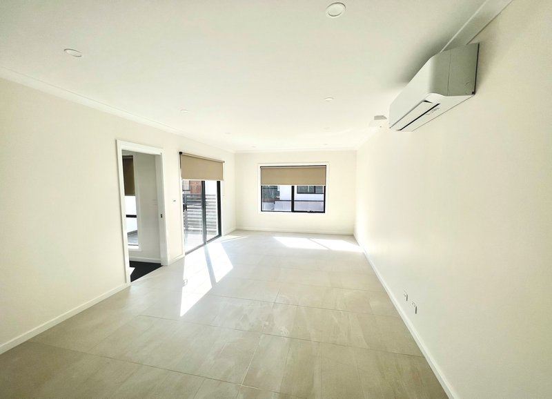 Photo - 4/425 High Street, Lalor VIC 3075 - Image 3