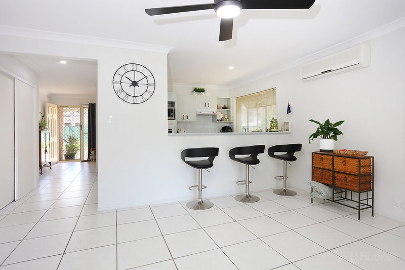 Photo - 4/427 Oxley Drive, Runaway Bay QLD 4216 - Image 7