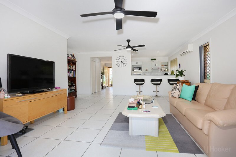 Photo - 4/427 Oxley Drive, Runaway Bay QLD 4216 - Image 9