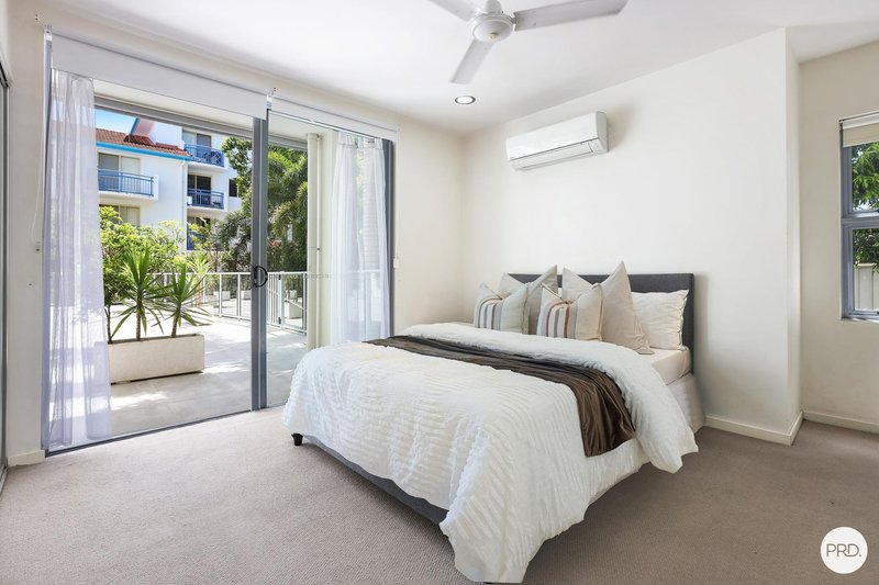 Photo - 4/43-45 Anembo Street, Surfers Paradise QLD 4217 - Image 7