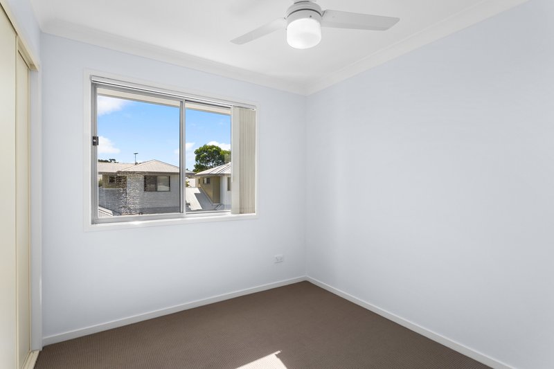 Photo - 4/43-55 Brisbane Crescent, Deception Bay QLD 4508 - Image 9