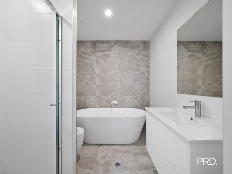 Photo - 4/43 Bringelly Road, Kingswood NSW 2747 - Image 5