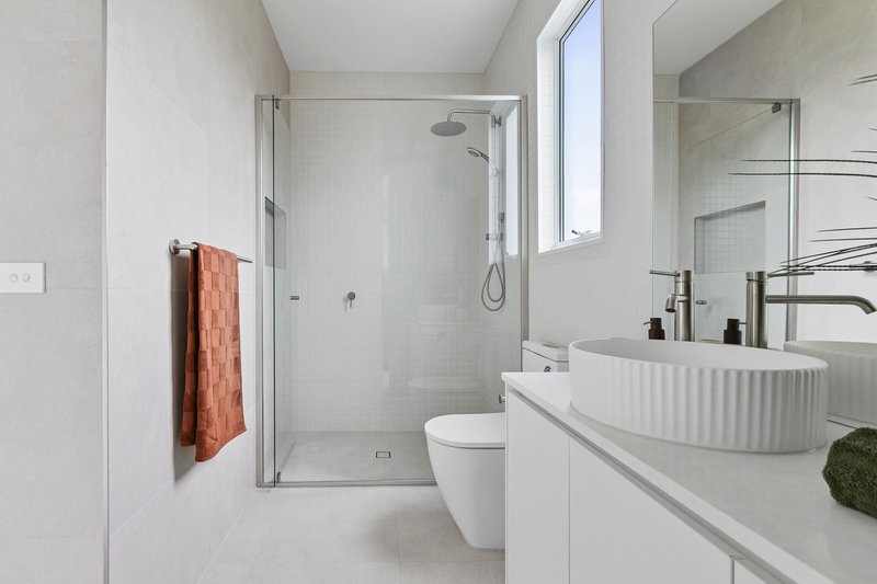Photo - 4/43 Dumbarton Street, Reservoir VIC 3073 - Image 9