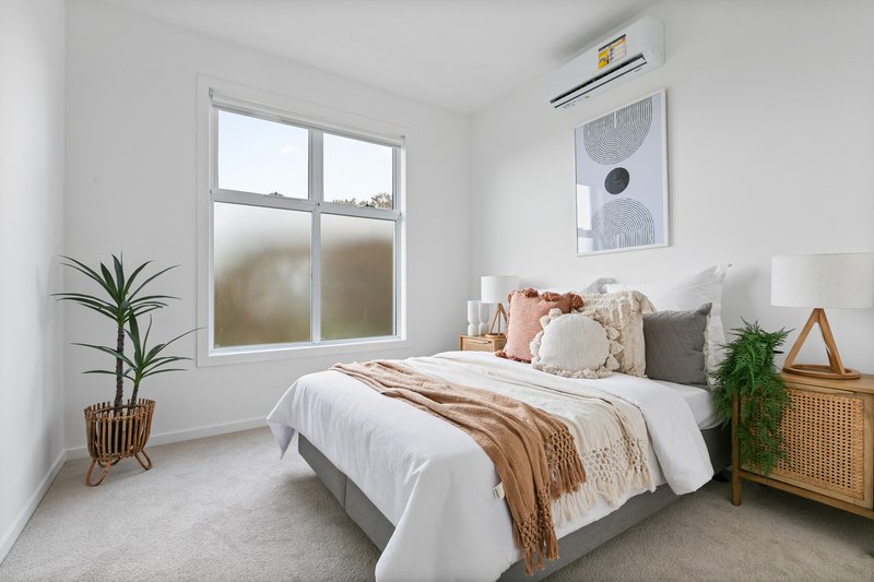 Photo - 4/43 Dumbarton Street, Reservoir VIC 3073 - Image 10