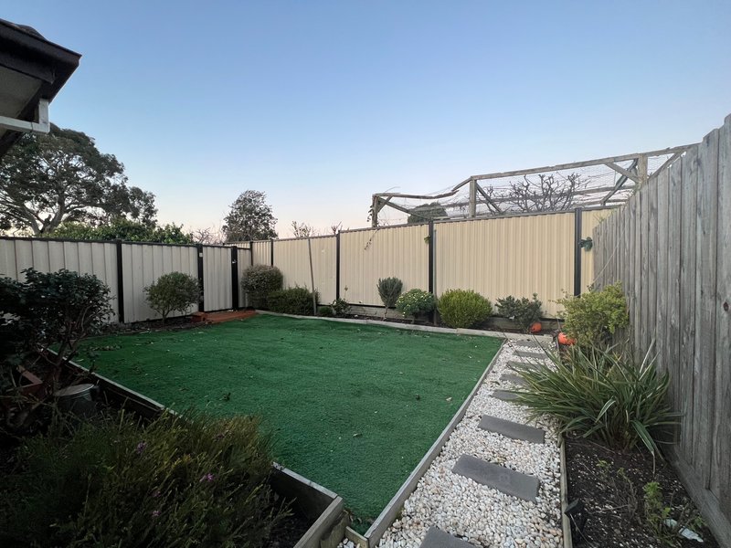 Photo - 4/43 Hillside Avenue, Dandenong North VIC 3175 - Image 13