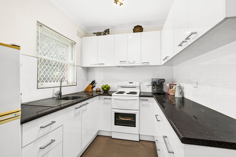 Photo - 4/43 Macquarie Place, Mortdale NSW 2223 - Image 3