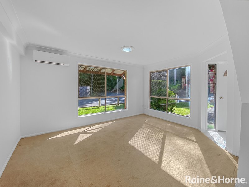 Photo - 4/43 Moordale Street, Chapel Hill QLD 4069 - Image 1
