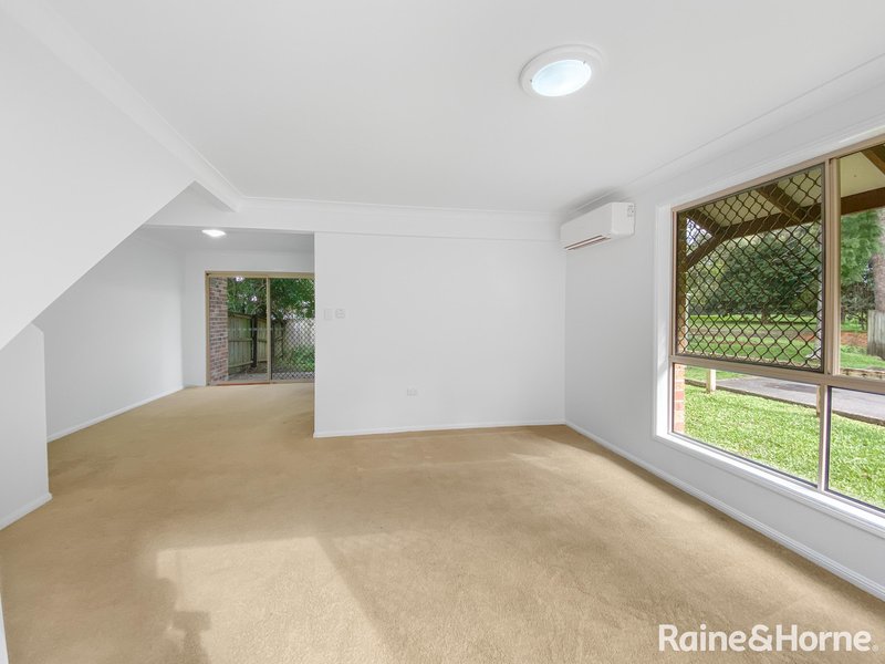 Photo - 4/43 Moordale Street, Chapel Hill QLD 4069 - Image 2