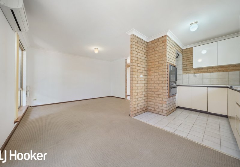 Photo - 4/43 Sunbury Road, Victoria Park WA 6100 - Image 5