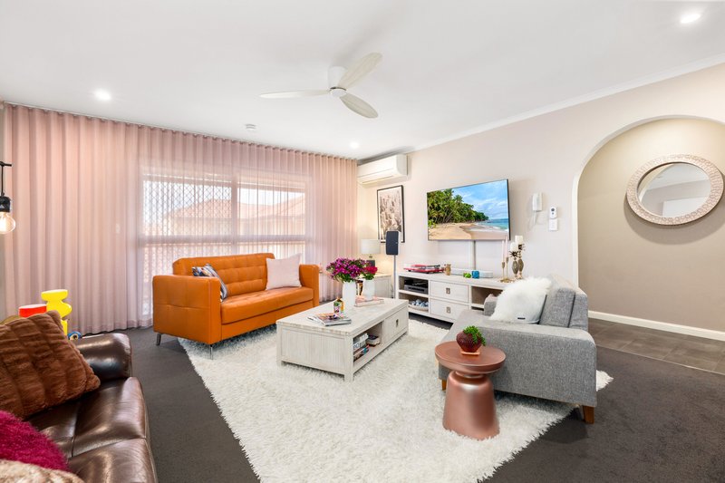 Photo - 4/43 Wellington Street, Coorparoo QLD 4151 - Image 2