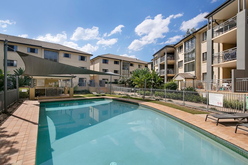 Photo - 44/300 Sir Fred Schonell Drive, St Lucia QLD 4067 - Image 4