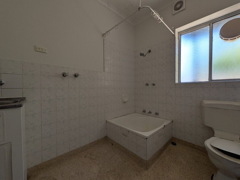 Photo - 4/44 Farnham Road, Keswick SA 5035 - Image 3