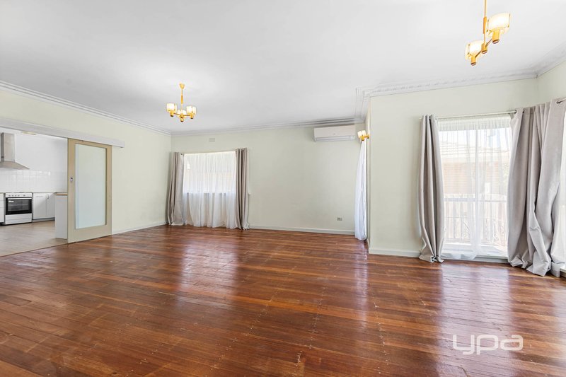 Photo - 444 Main Road West , St Albans VIC 3021 - Image 2