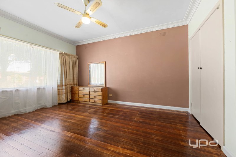 Photo - 444 Main Road West , St Albans VIC 3021 - Image 4