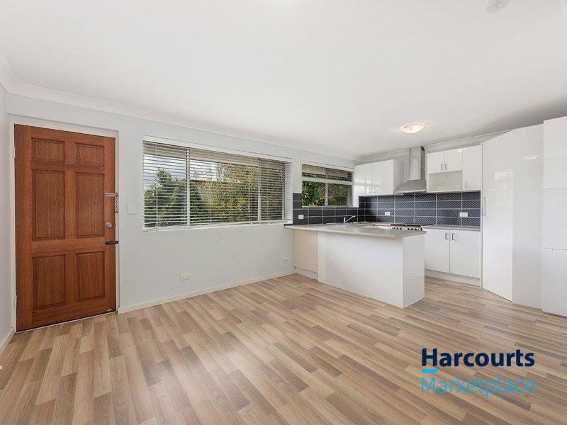 Photo - 4/44 Martindale Street, Corinda QLD 4075 - Image 2