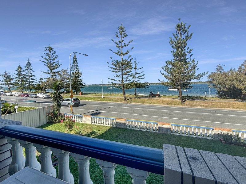 Photo - 4/442 Marine Parade, Biggera Waters QLD 4216 - Image 10