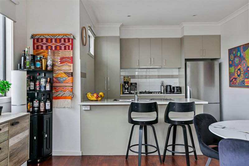 Photo - 4/444 Plenty Road, Preston VIC 3072 - Image 4