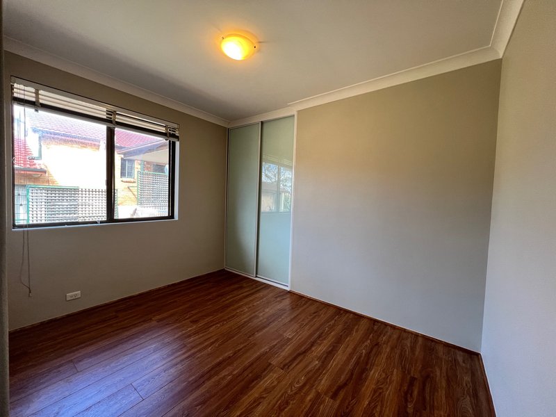 Photo - 4/45-47 Carrington Avenue, Hurstville NSW 2220 - Image 6