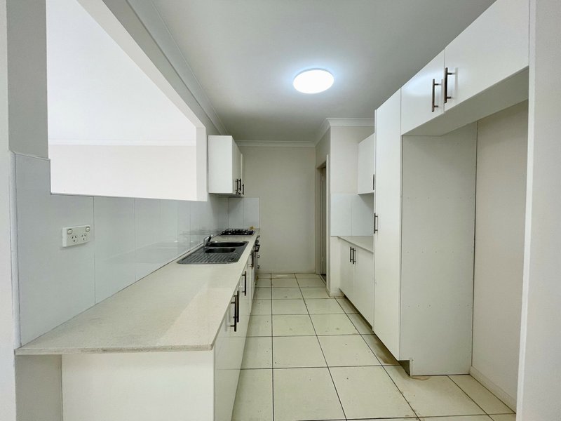 Photo - 4/45-47 Dutton Street, Bankstown NSW 2200 - Image 2