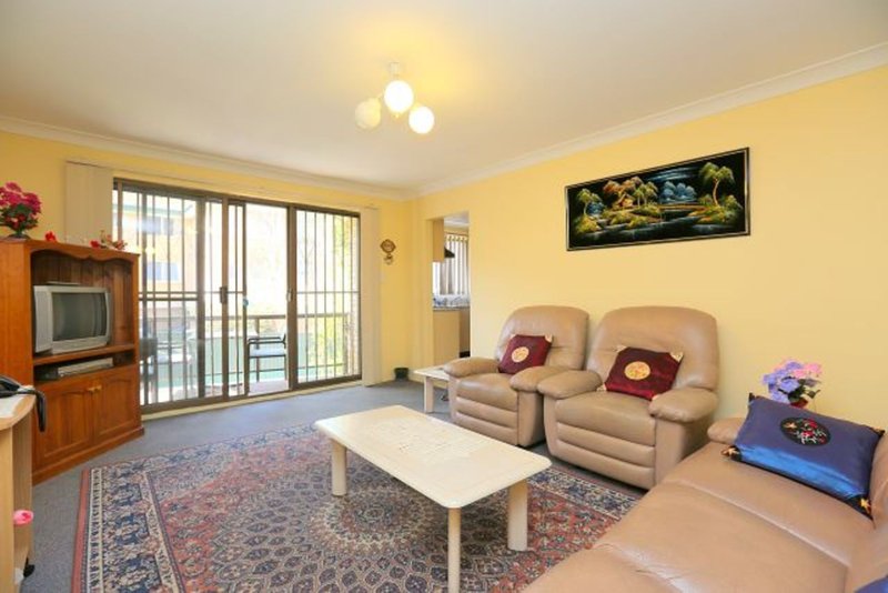 Photo - 4/45-47 Jacobs Street, Bankstown NSW 2200 - Image 3